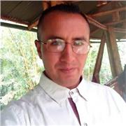 Profesor de Ciencias Sociales para educación primaria, básica y media